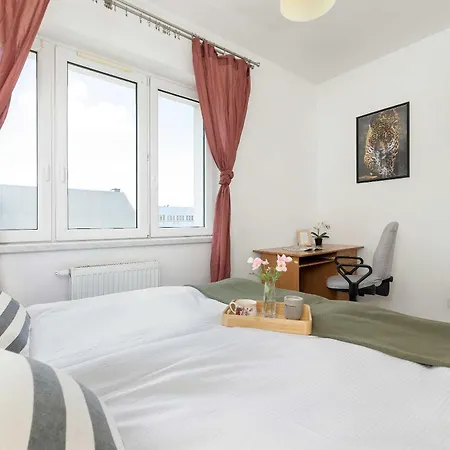 Przytulny Dostosowany Do Pracy Zdalnej By Renters *