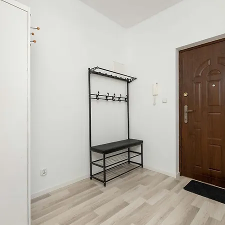 Przytulny Dostosowany Do Pracy Zdalnej By Renters *